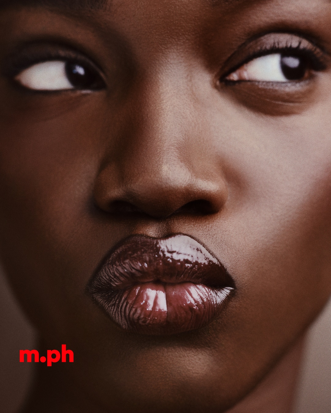 m.ph, Zoey Grossman