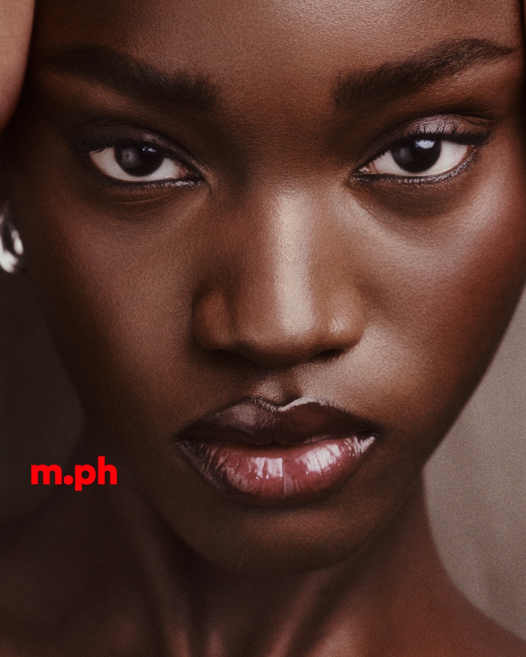 m.ph, Zoey Grossman
